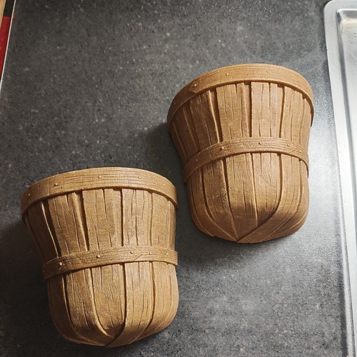 Vintage homco brown bushel - vintage,